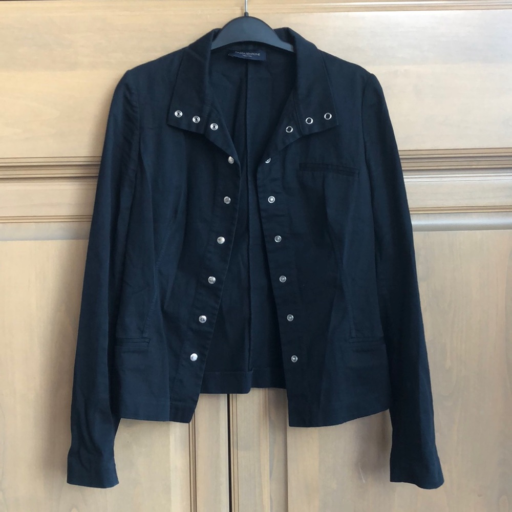 Piazza Sempione lightweight structured shoulder pad cropped minimalist blazer